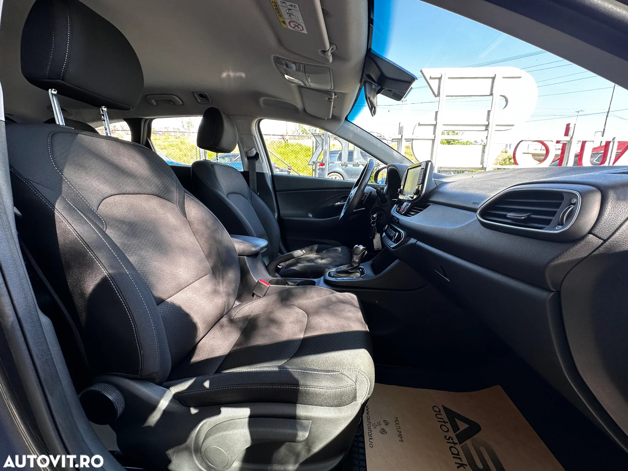 Hyundai i30 Kombi 1.6 CRDI DCT Premium - 20