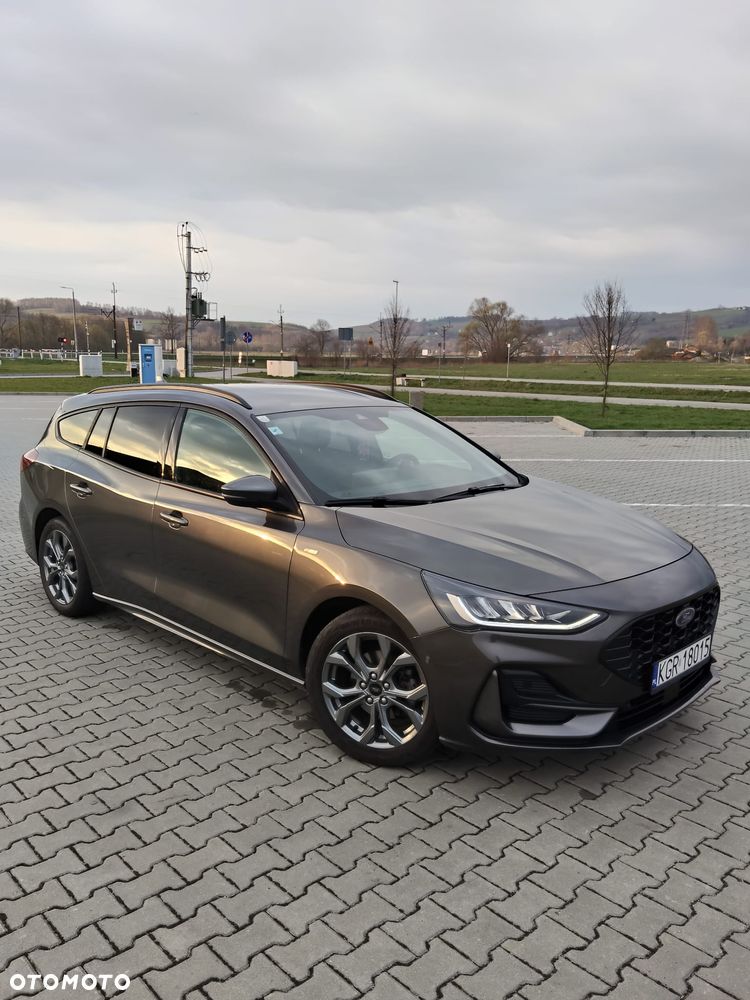 Ford Focus 1.0 EcoBoost Hybrid ST-LINE - 1