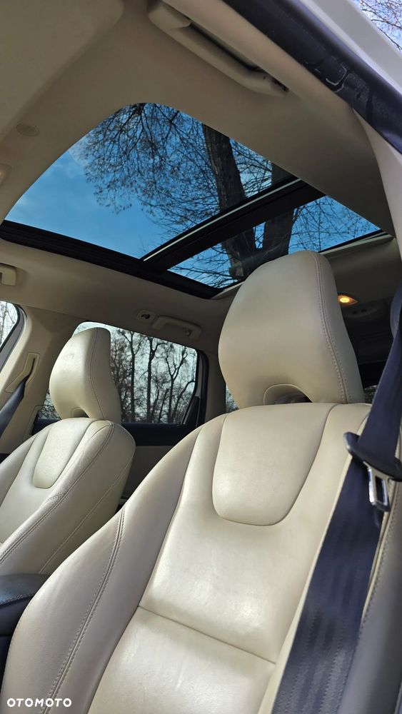 Volvo XC 60 D4 Drive-E Summum - 11