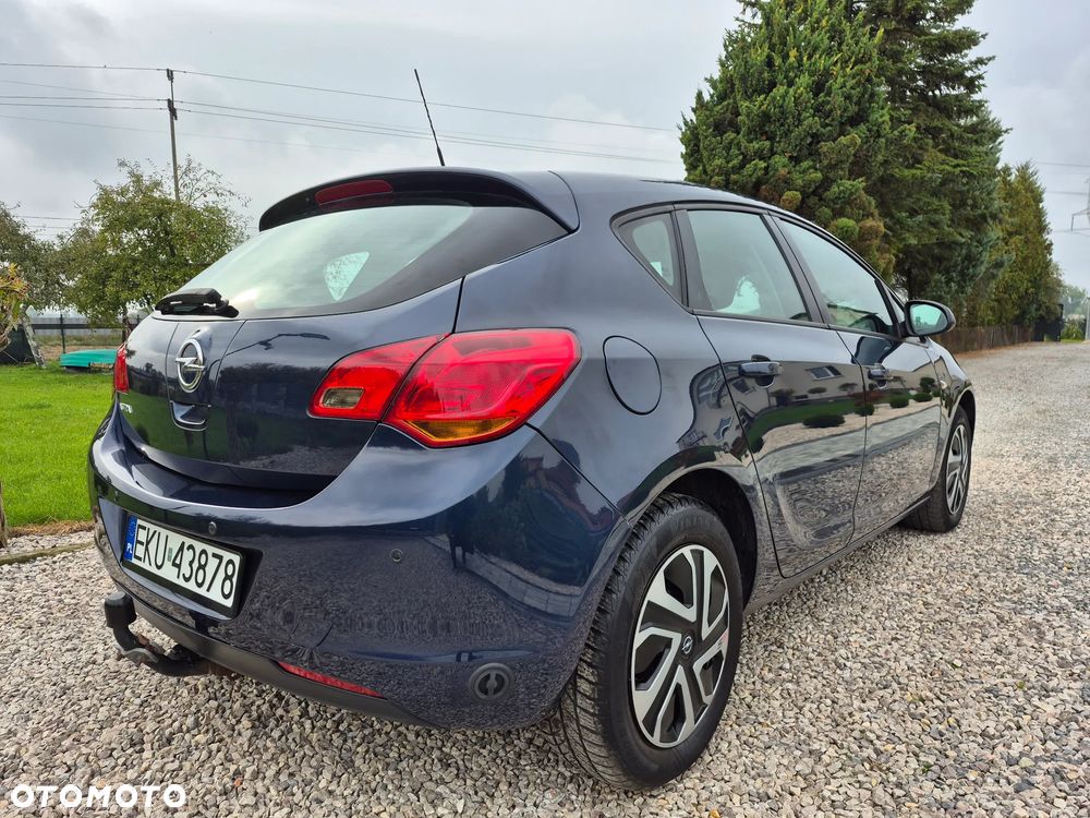 Opel Astra - 9