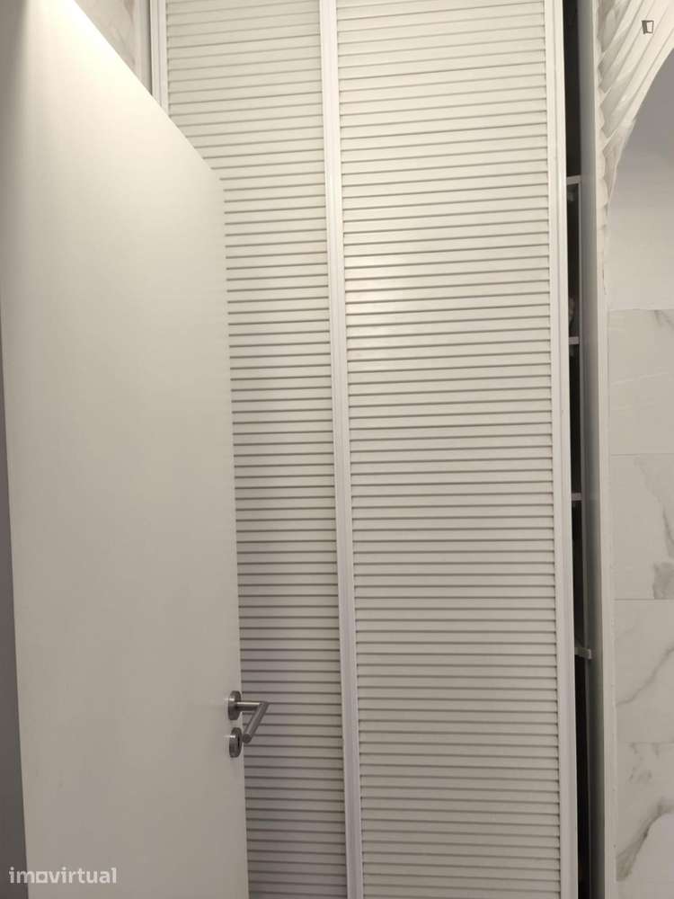 Quarto - localizado em Alvalade Lisbon - Grande imagem: 4/18
