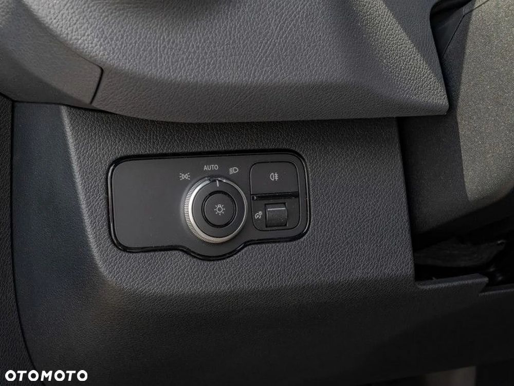 Mercedes-Benz Sprinter - 24