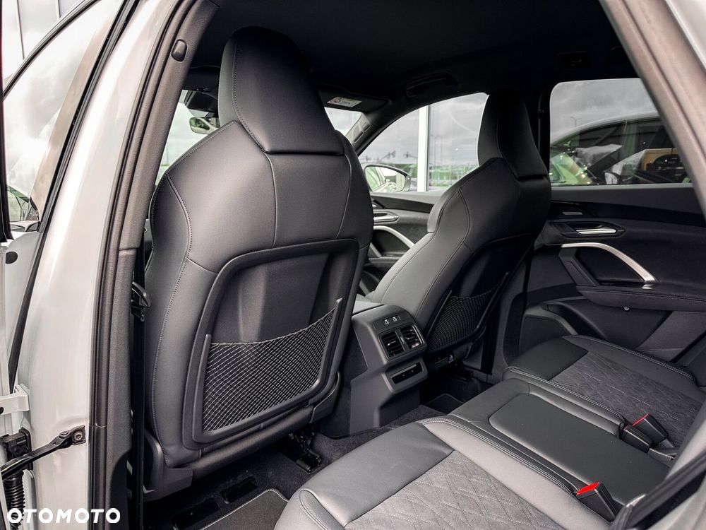 Audi Q5 Sportback - 38