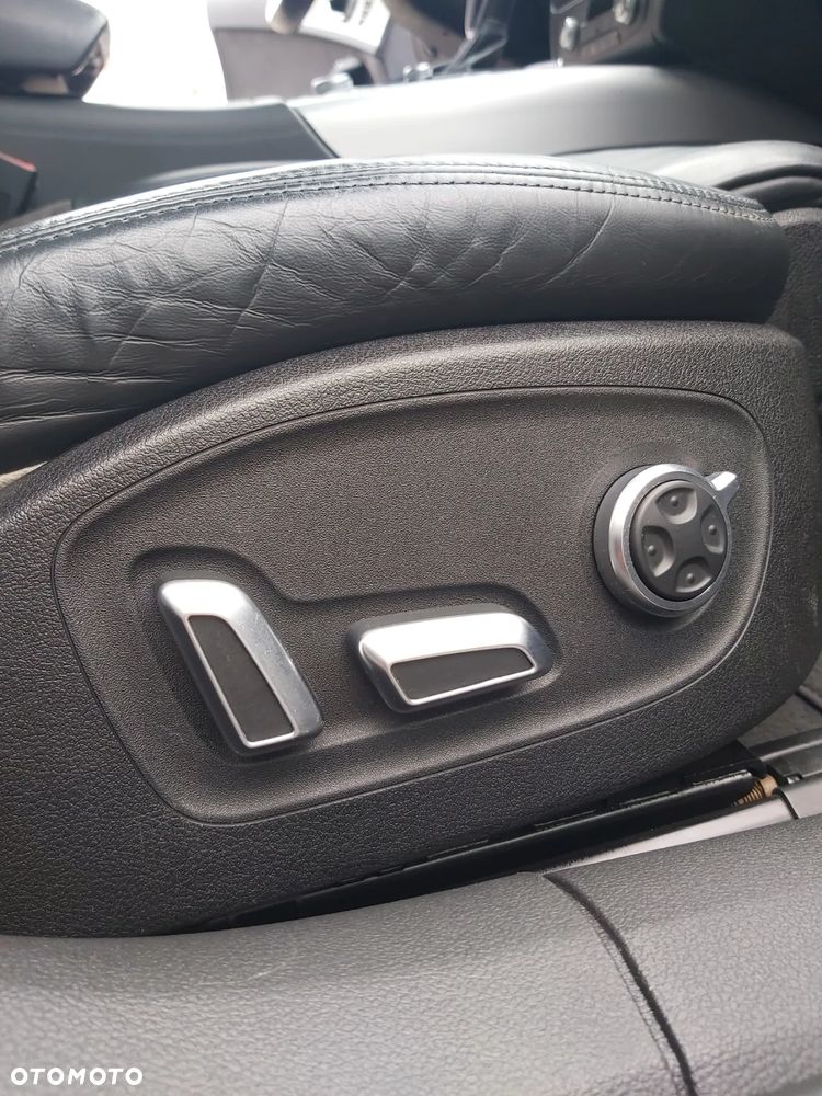 Audi A6 Avant 2.0 TFSI S tronic - 24