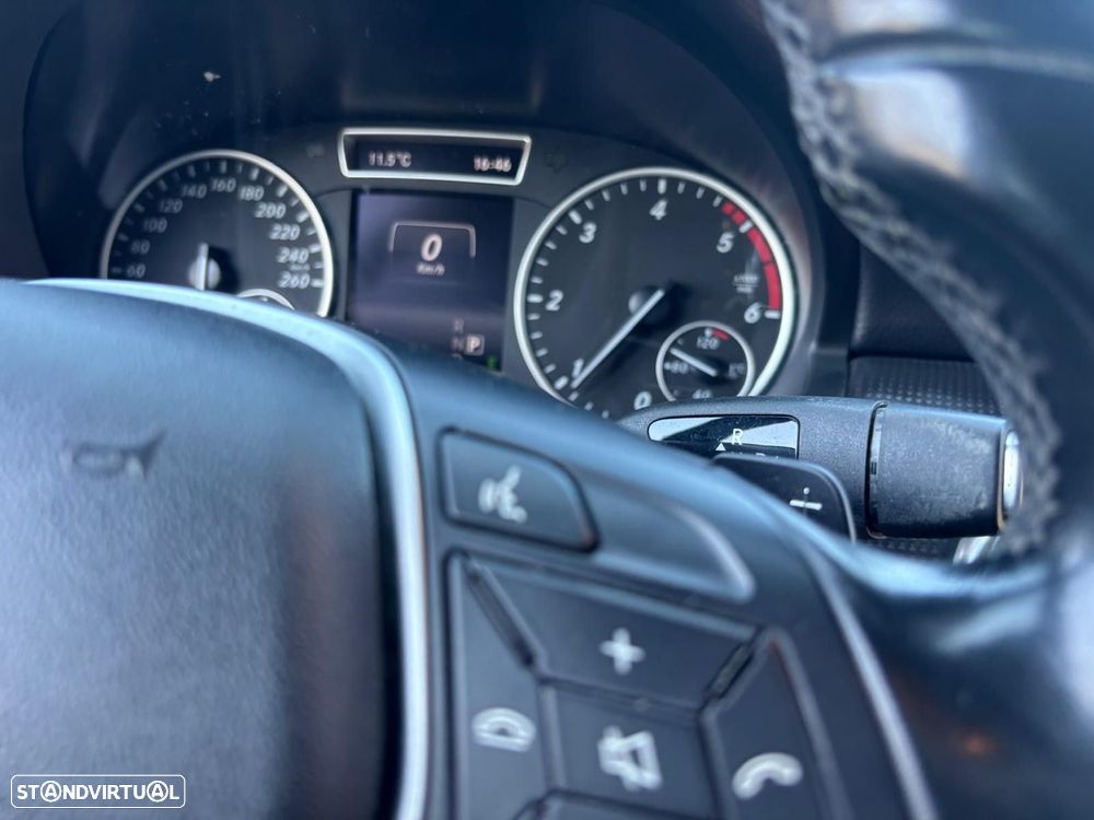 Mercedes-Benz A 180 - 12