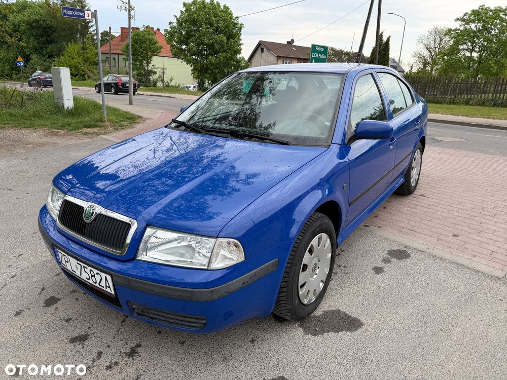 Skoda Octavia 1.6 Tour - 2