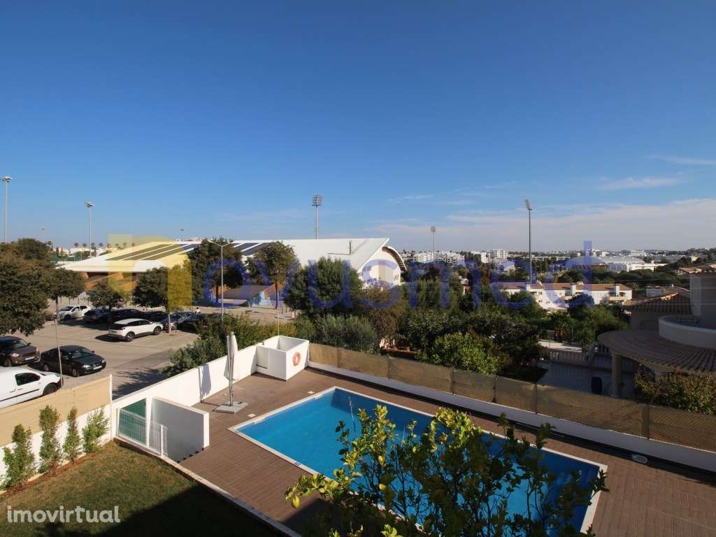 Moradia com 7 quartos localizada no centro de Albufeira - Grande imagem: 4/51