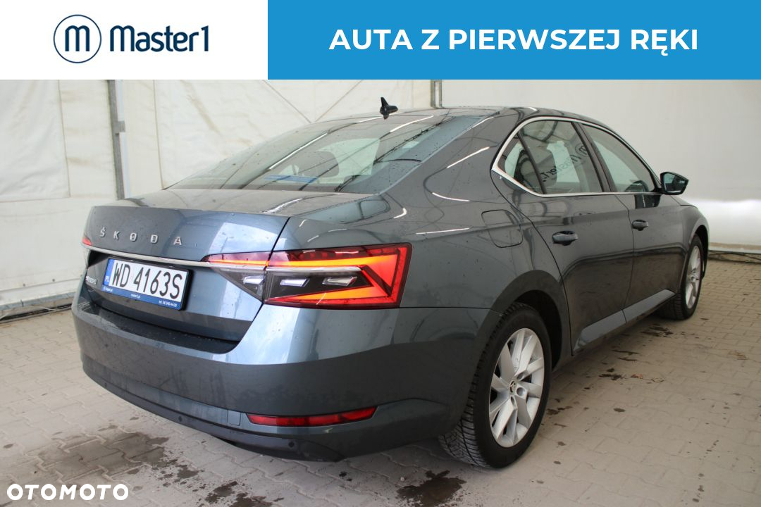Skoda Superb 2.0 TDI SCR Ambition DSG - 4