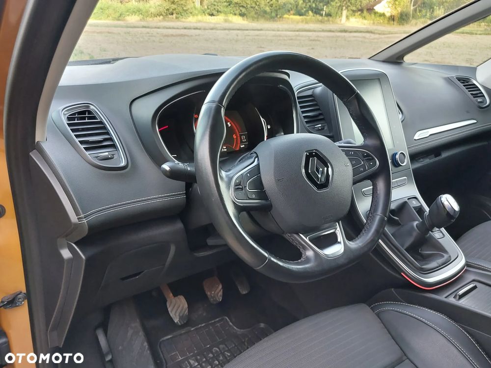Renault Scenic - 13