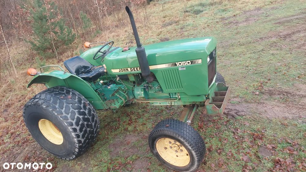 John Deere 1050 - 20