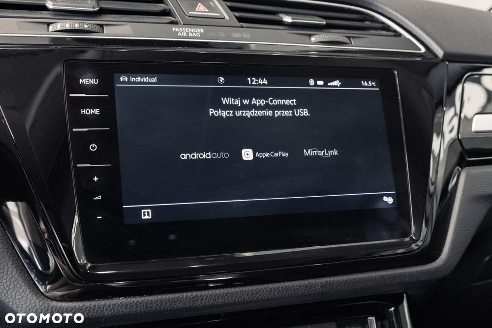 Volkswagen Touran - 20
