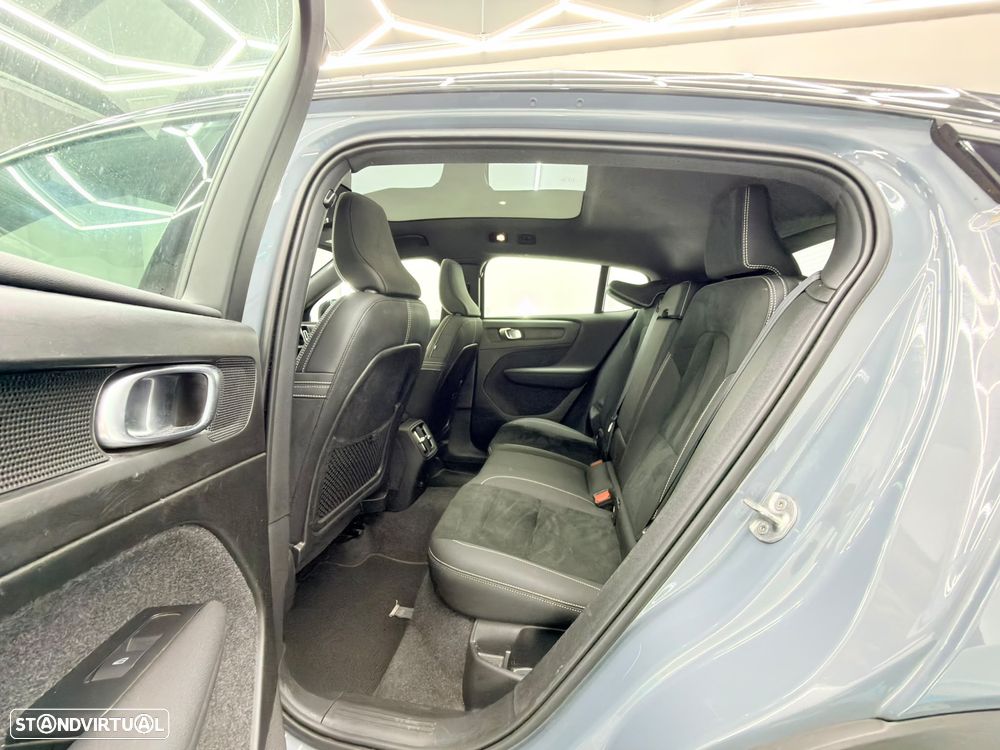 Volvo C40 Recharge Twin Motor Ultimate - 10