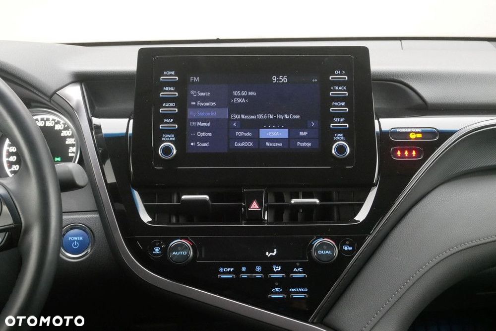 Toyota Camry 2.5 Hybrid Comfort CVT - 10