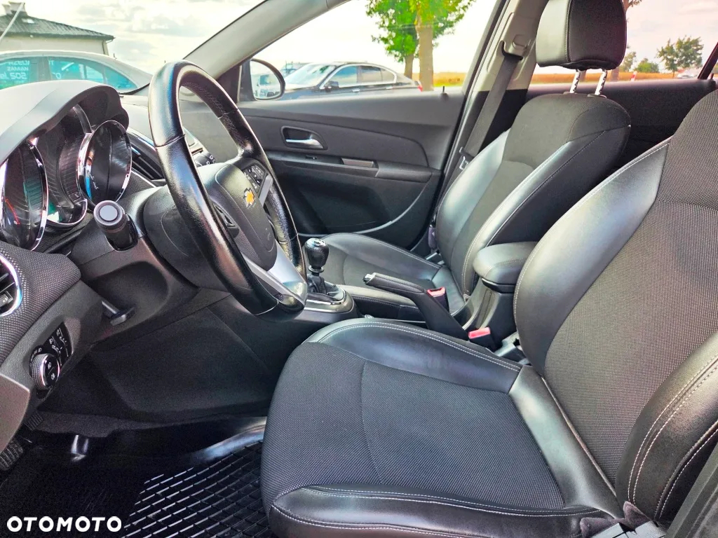 Chevrolet Cruze Station Wagon 1.7TD LT+ - 23