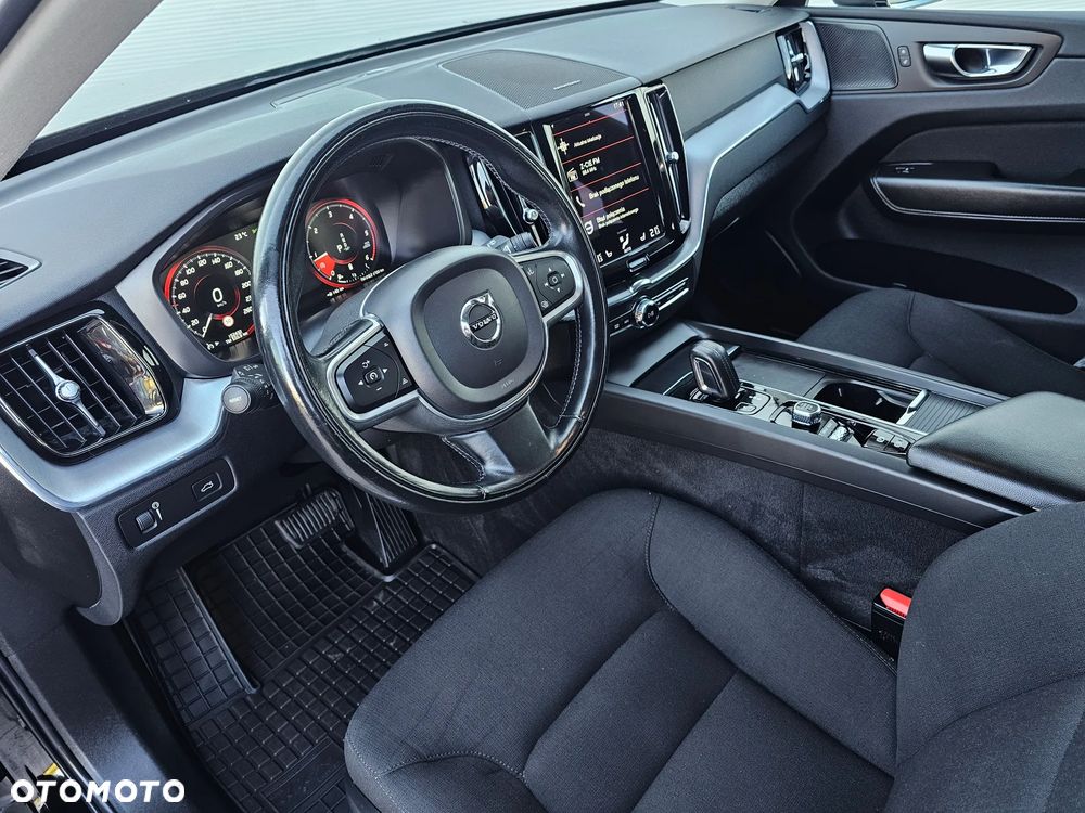 Volvo XC 60 B4 D Geartronic Momentum Pro - 30