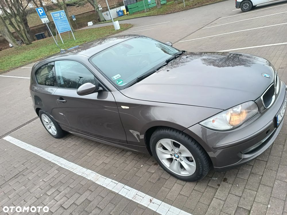 BMW Seria 1 118d DPF - 3