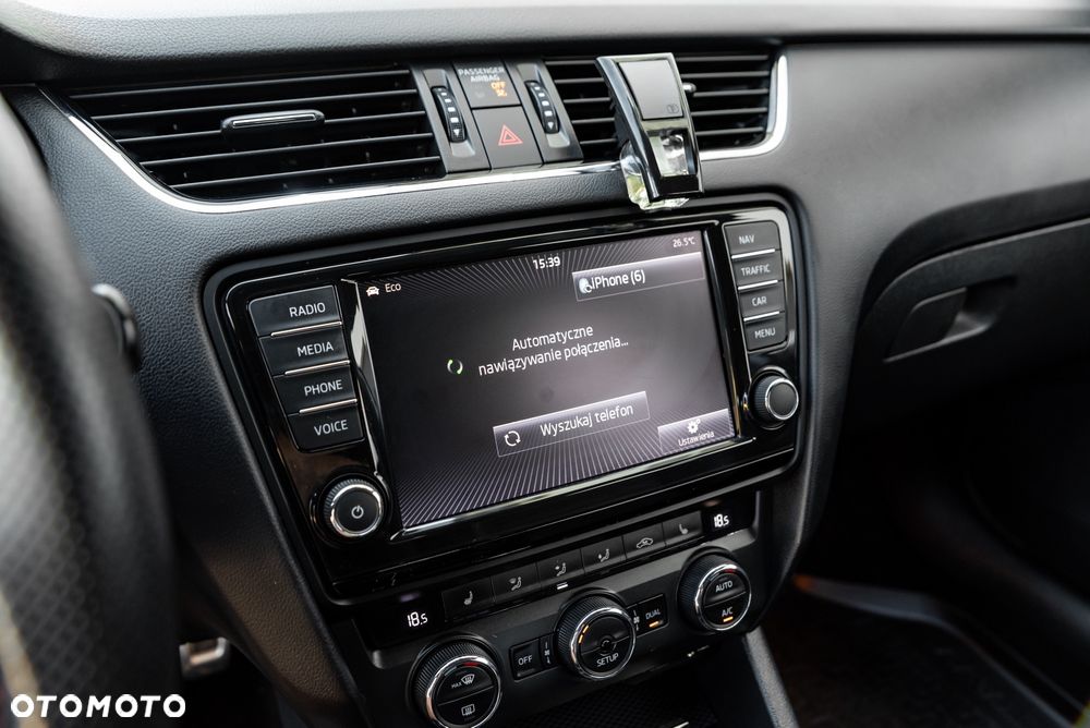 Skoda Octavia 2.0 TSI (Green tec) DSG RS - 32