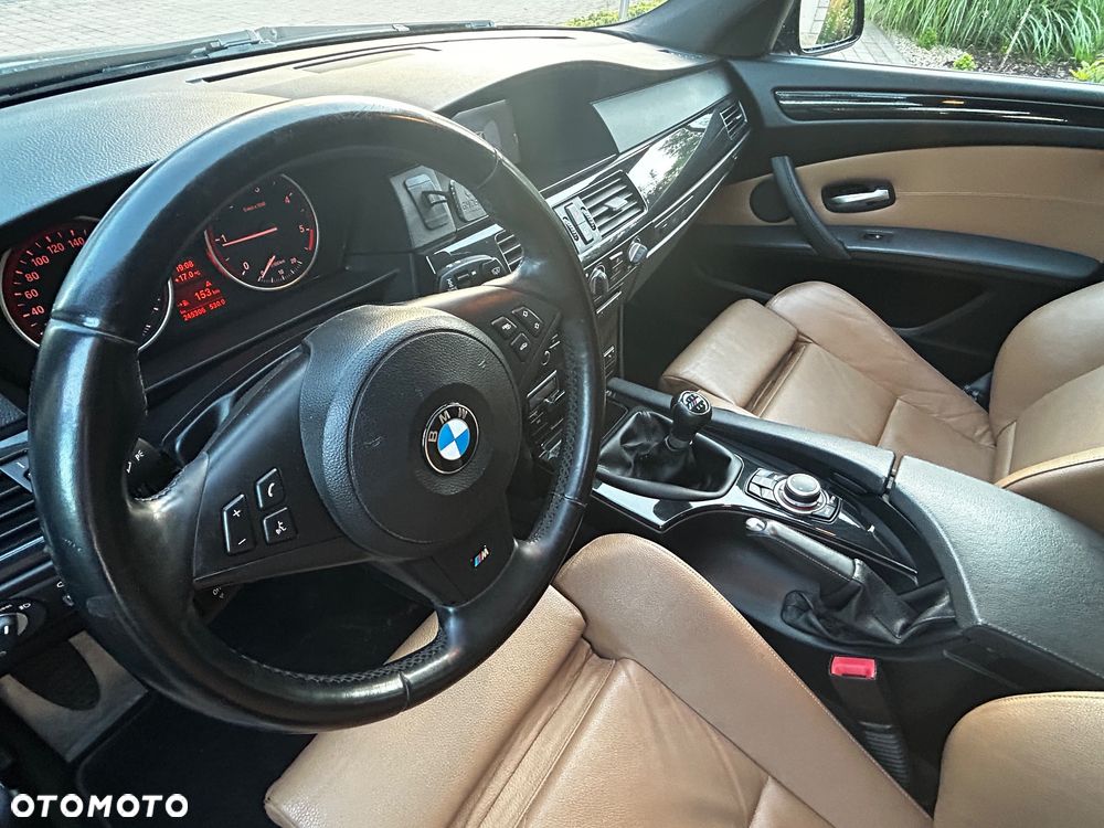 BMW Seria 5 520d Edition Exclusive - 6