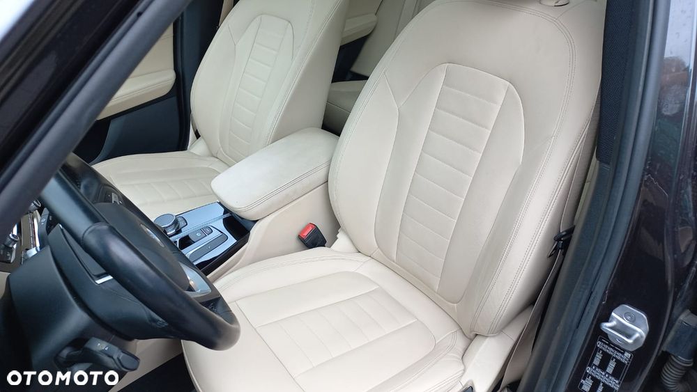 BMW X3 sDrive18d xLine - 10