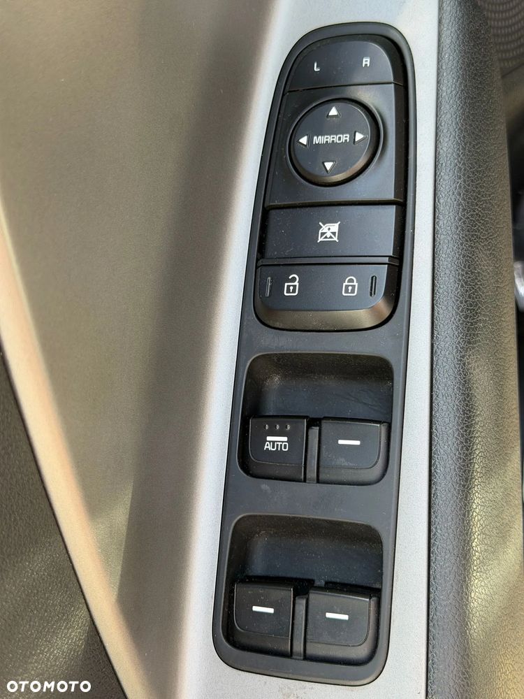 Kia Niro 1.6 GDI Hybrid M - 19