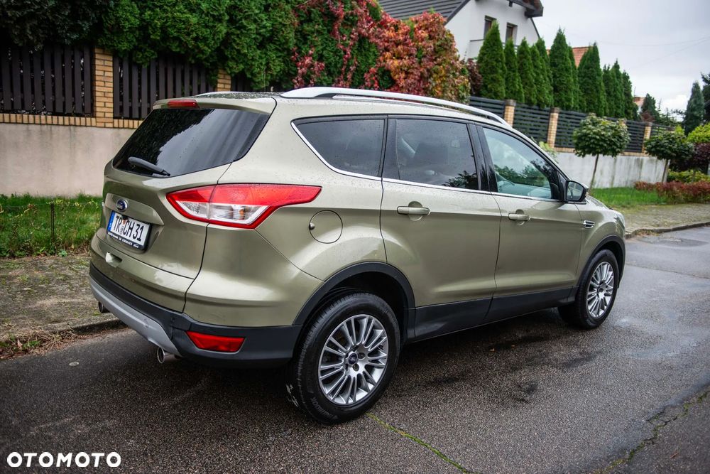 Ford Kuga 2.0 TDCi 2x4 Titanium - 5