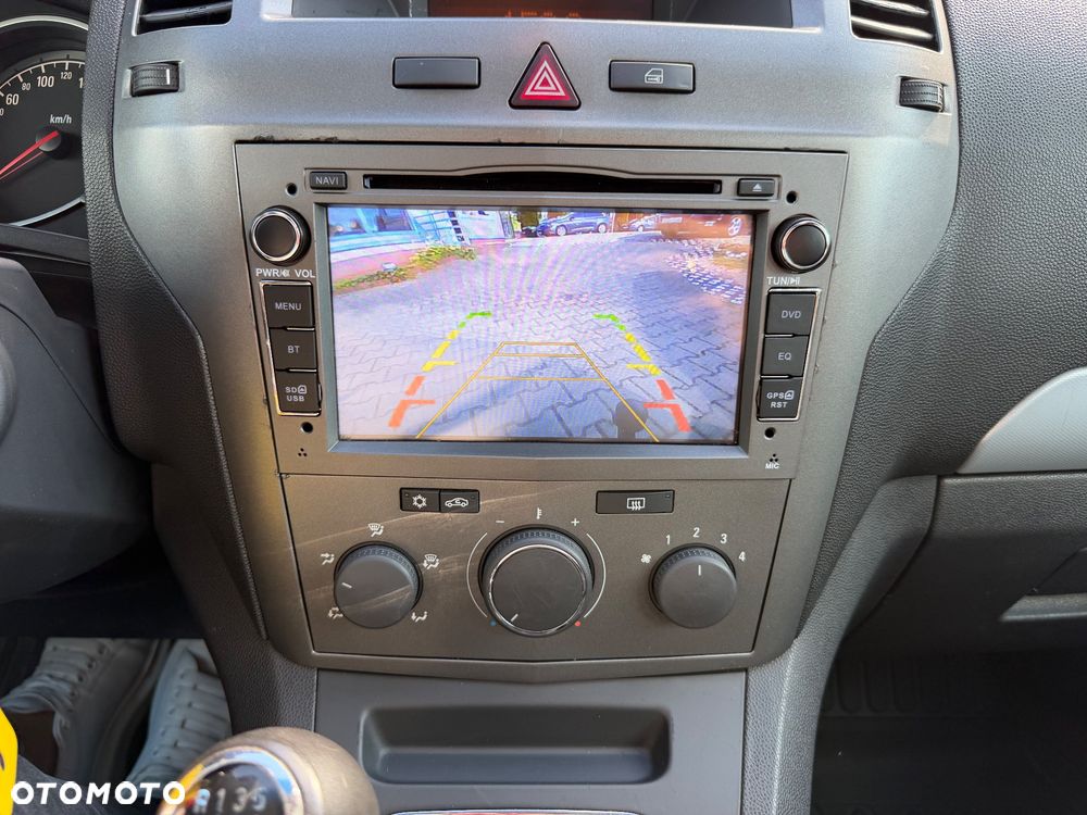 Opel Zafira 1.8 Innovation - 24