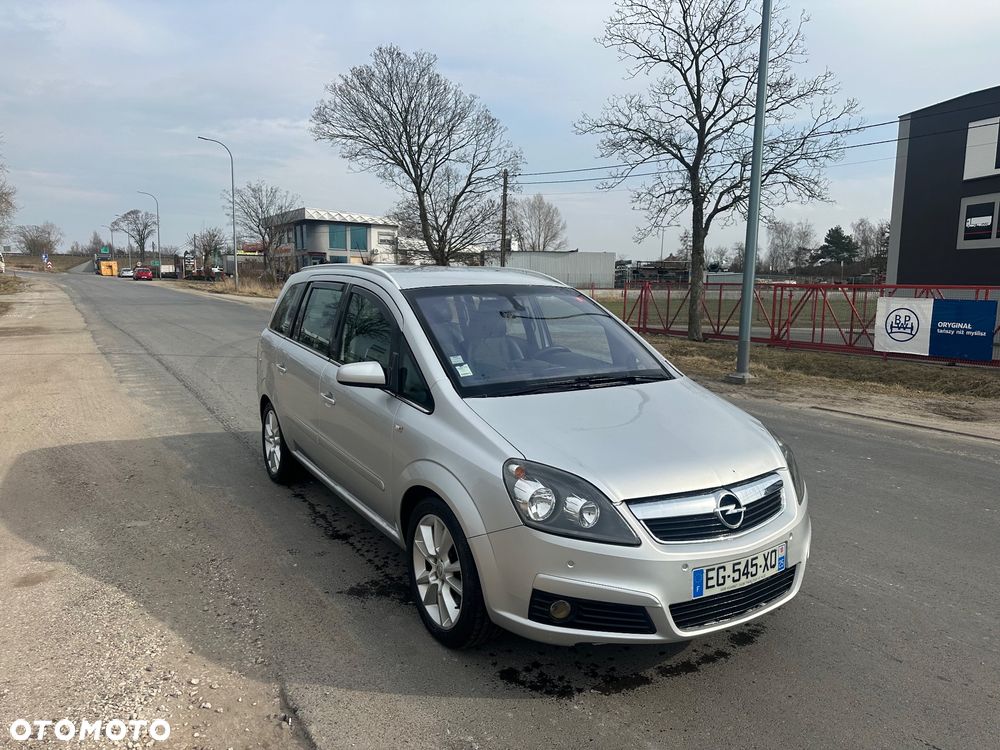 Opel Zafira 1.9 CDTI Navi - 2