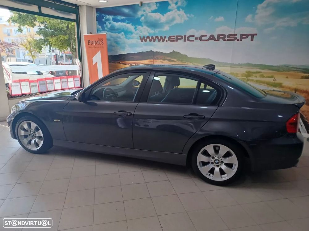 BMW 318 d - 4