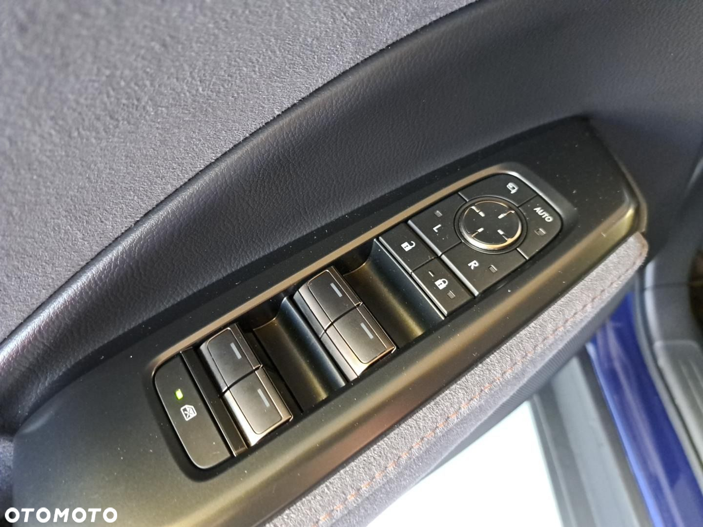 Lexus LBX 1.5 Hybrid Cool - 33