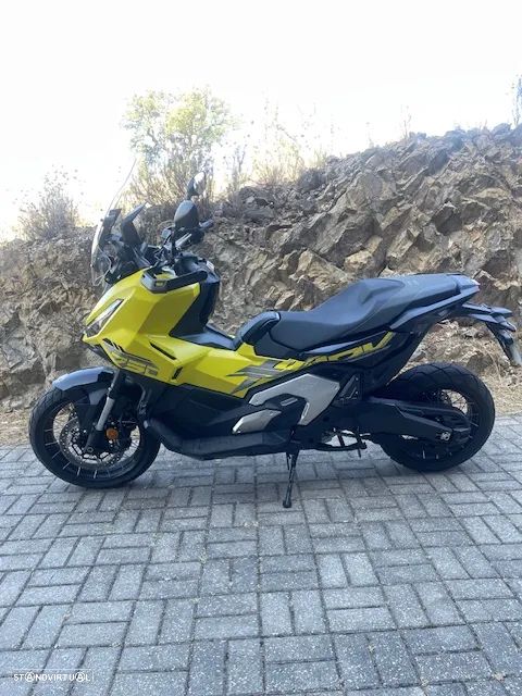 Honda ADV 750 modelo 2025 - 1