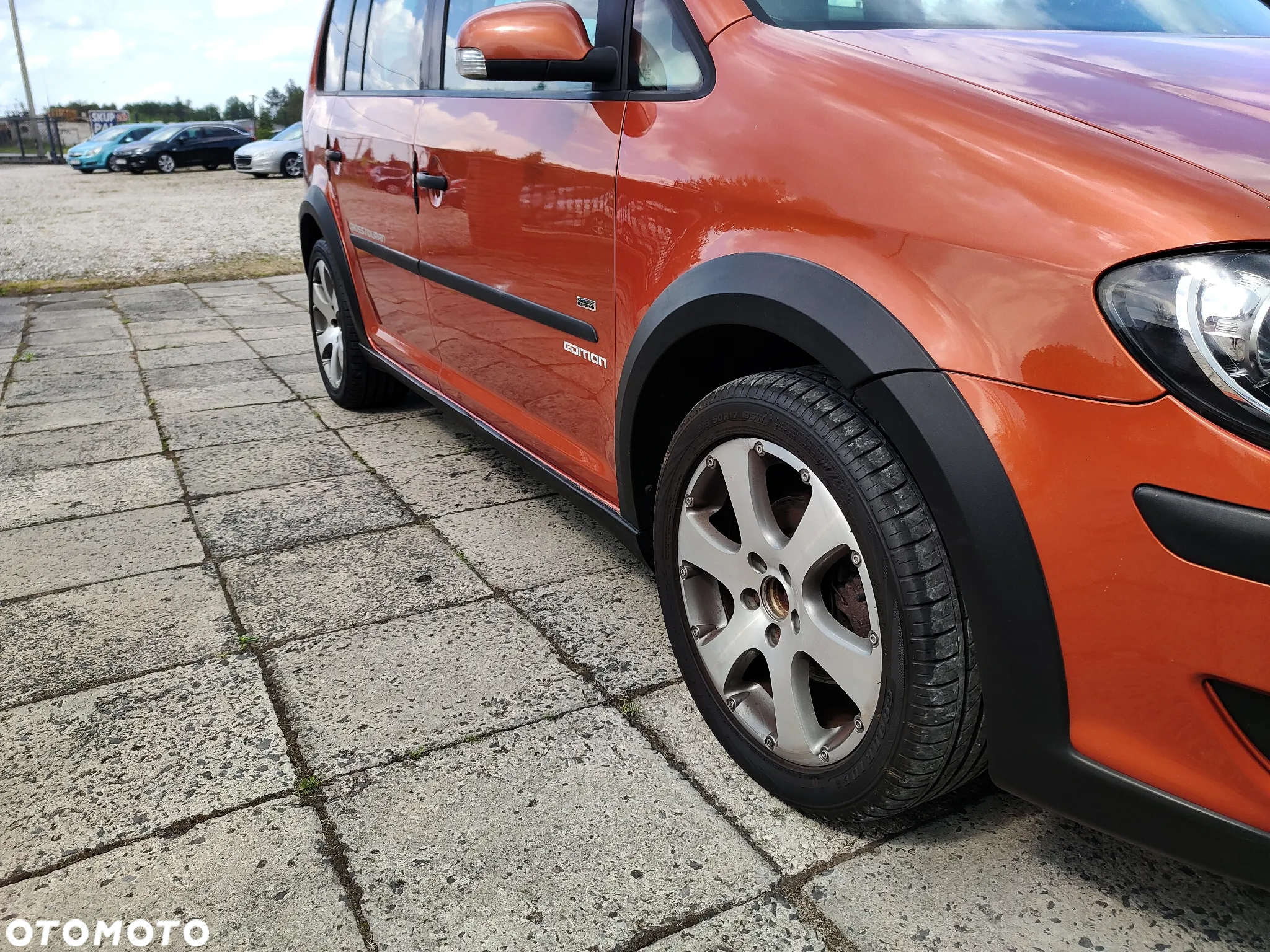 Volkswagen Touran 2.0 TDI DPF Cross - 33