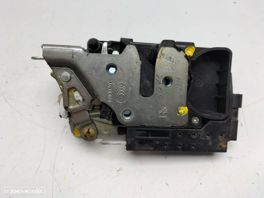 FECHADURA PORTA FRONTAL DIREITA CHEVROLET AVEO / KALOS FASTBACK 2009 -A046818 - 1