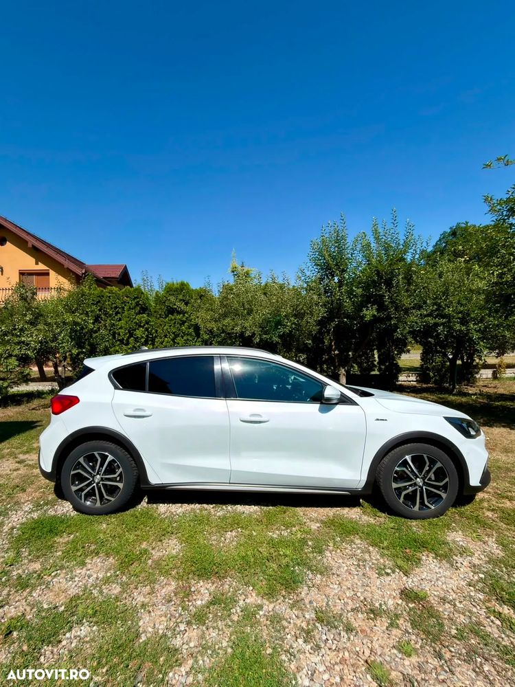 Ford Focus 1.0 EcoBoost 6MT MHEV Active X - 2