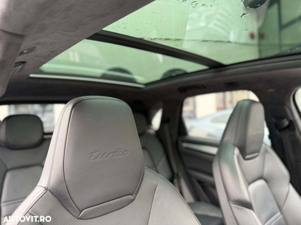 Porsche Cayenne Turbo - 7