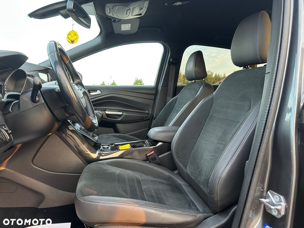 Ford Kuga 2.0 TDCi FWD ST-Line - 19