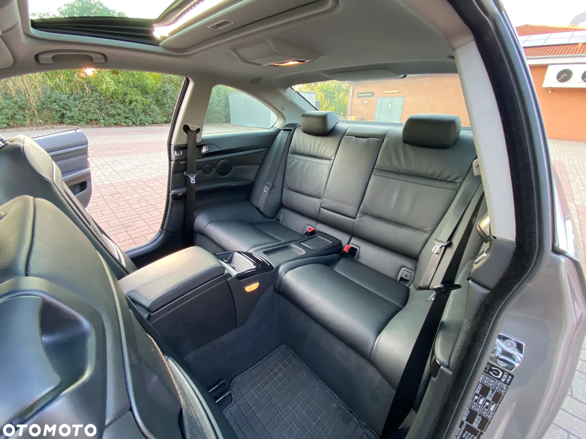 BMW Seria 3 325i - 12