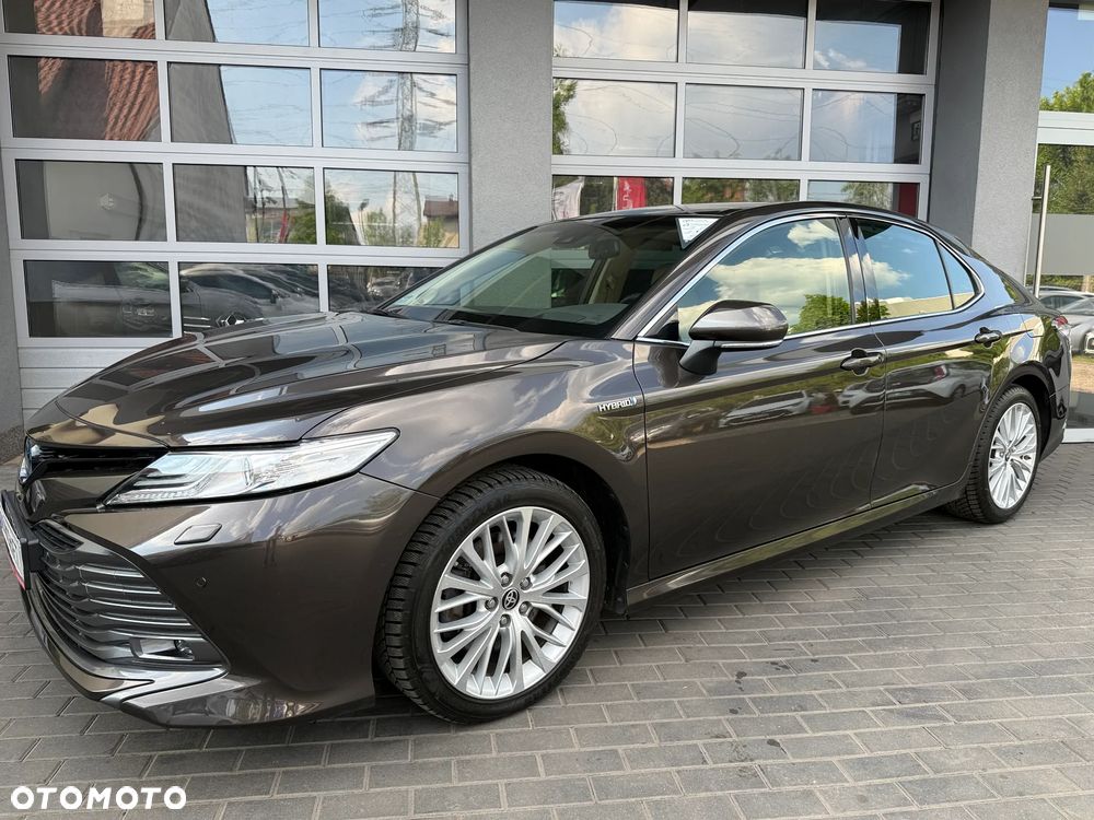 Toyota Camry 2.5 Hybrid Executive CVT - 28