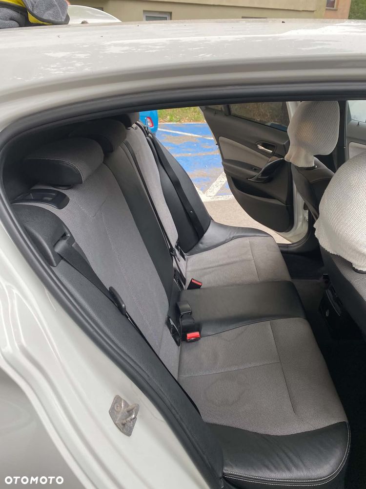 BMW Seria 1 116d Urban Line - 33