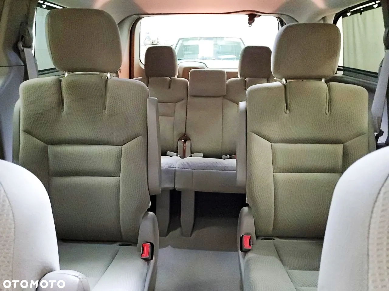 Chrysler Town & Country 3.6 Limited - 10