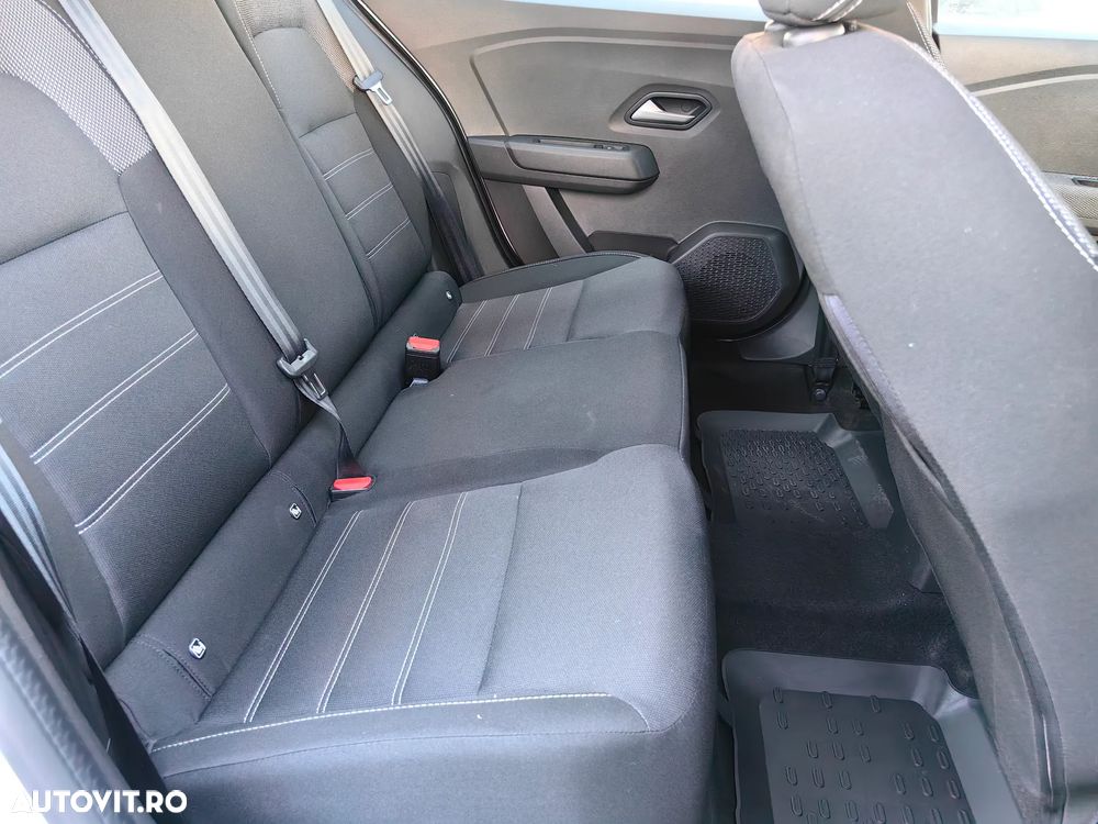 Dacia Logan TCe 90 MT6 Prestige - 17