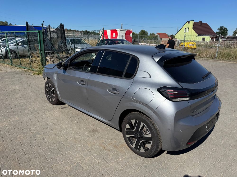 Peugeot 208 1.2 PureTech Allure S&S - 12