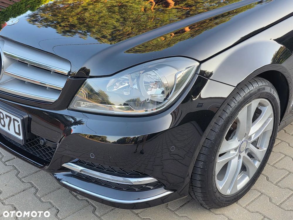Mercedes-Benz Klasa C 180 BlueEFFICIENCY Avantgarde - 3