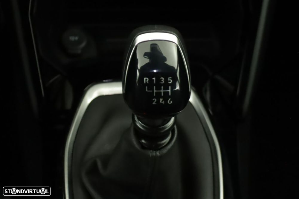 Peugeot 2008 1.2 PureTech Allure - 13