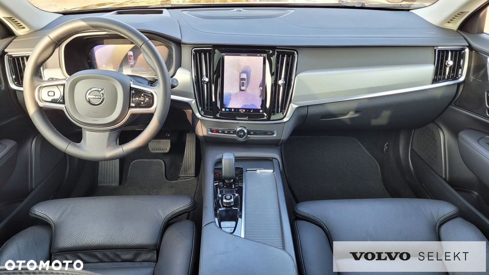 Volvo V90 Cross Country - 13