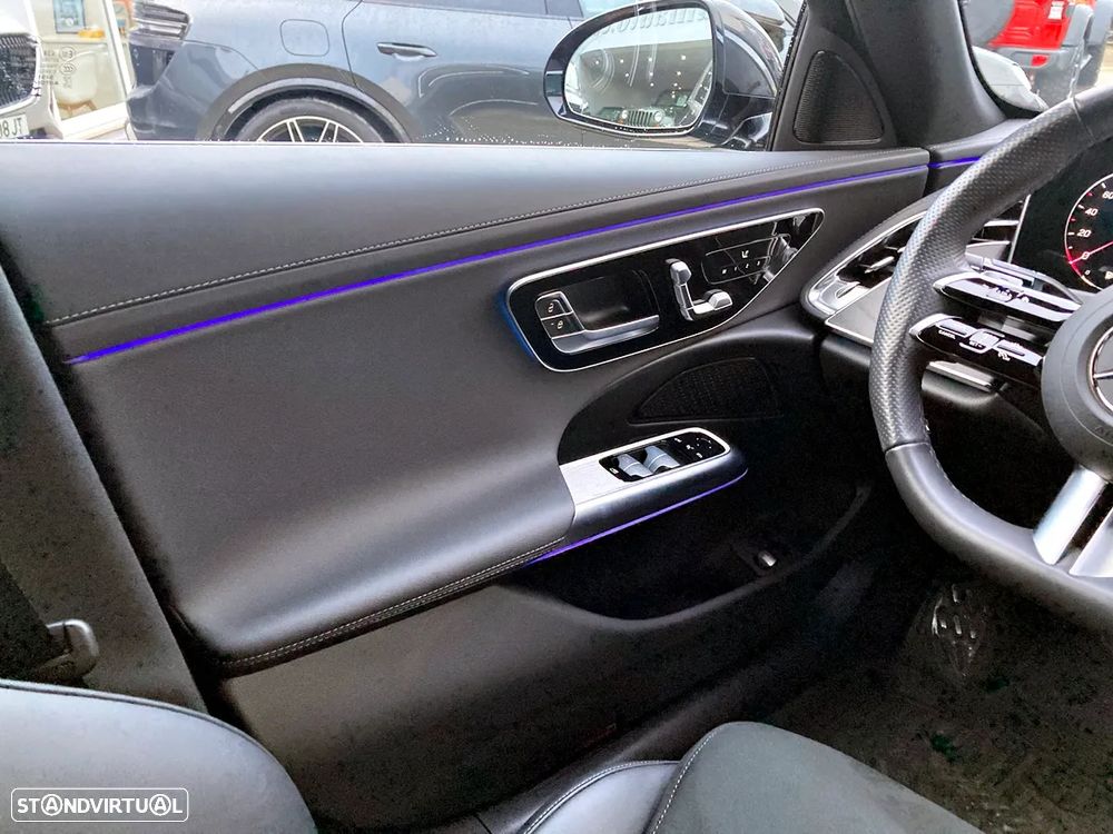 Mercedes-Benz E 300 e AMG Line - 13