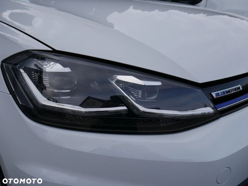 Volkswagen Golf 1.5 TSI BMT Comfortline - 20