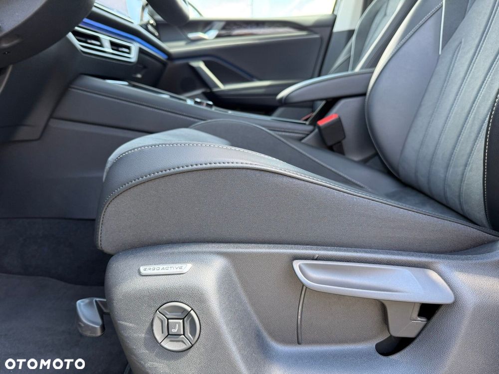 Volkswagen Tiguan 1.5 eTSI Elegance DSG - 12