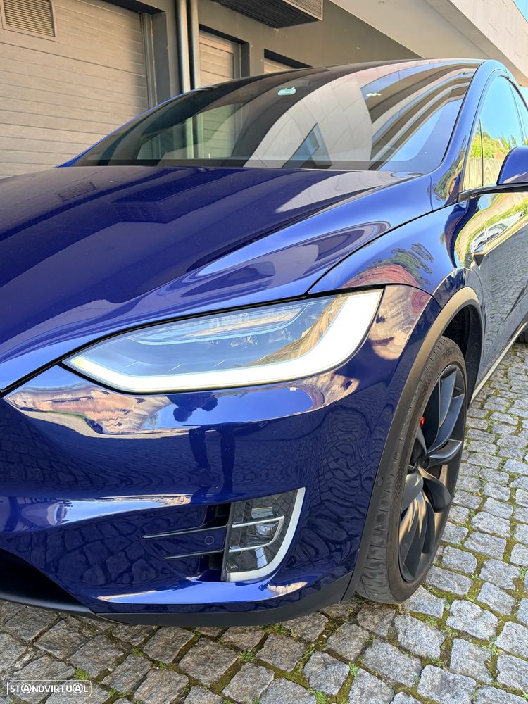 Tesla Model X P100D - 29