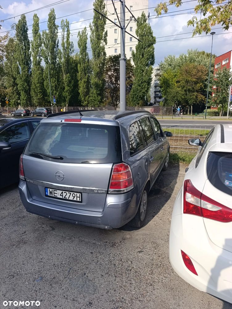 Opel Zafira 1.9 CDTI Enjoy ActiveSelect - 4
