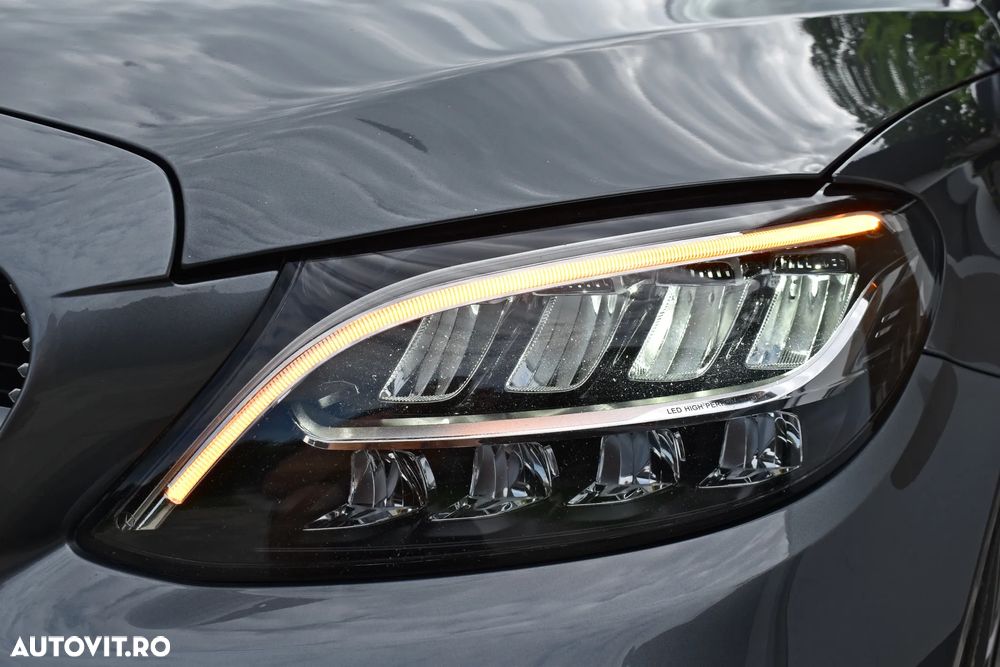 Mercedes-Benz C 200 9G-TRONIC AMG Line - 32